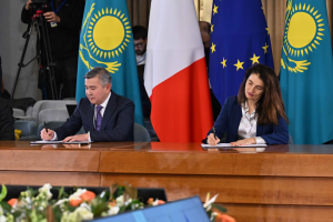 KazakhExport и SACE подписали меморандум о сотрудничестве в сфере несырьевого экспорта
